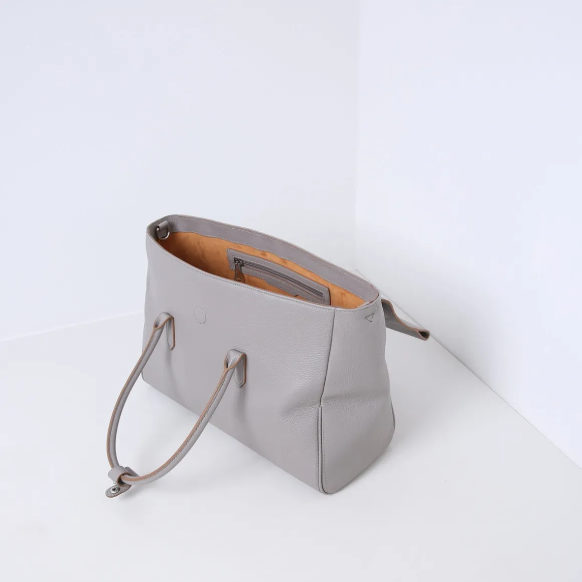 Smaak Amsterdam Handtassen | Laptoptassen-BARBRA XL | Taupe