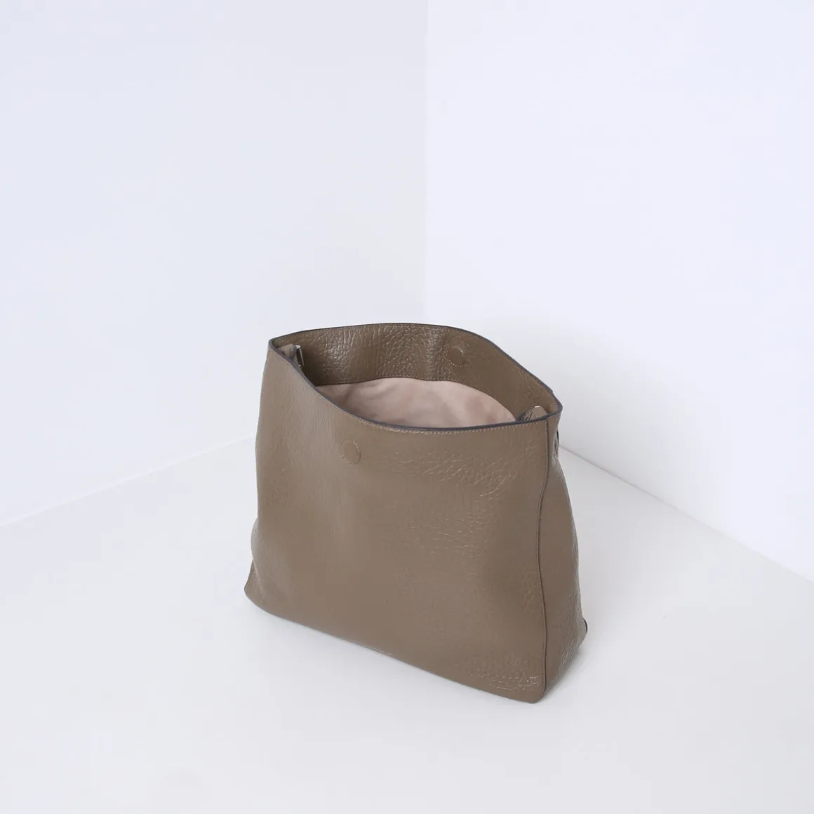Smaak Amsterdam Schoudertassen | Laptoptassen-HUTTON | Taupe